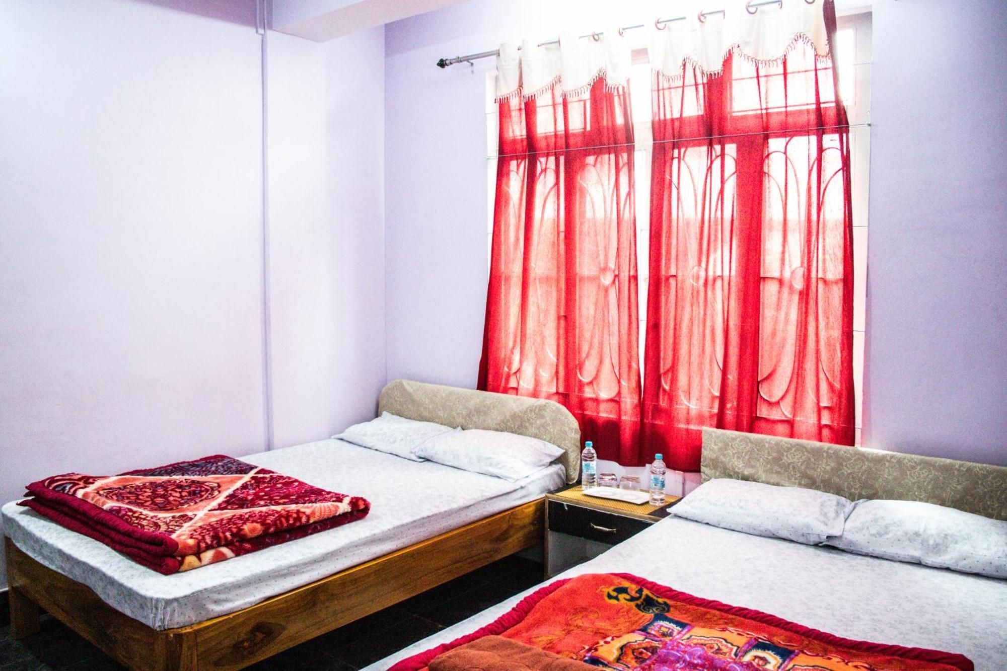 Promudini Guest House Shillong Esterno foto